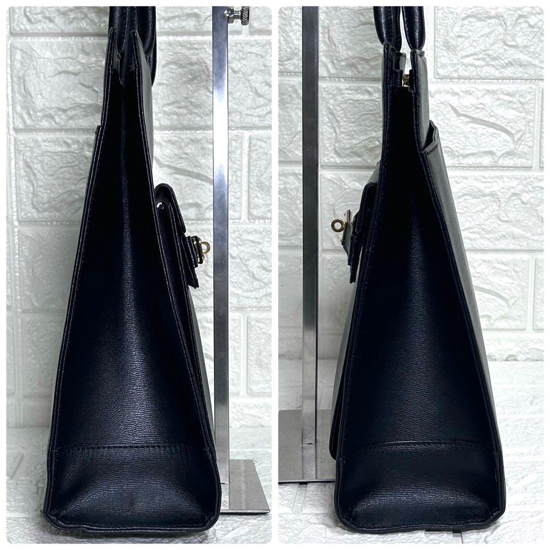 【美品】 WAKO ブラックフォーマル ハンドバッグ レザー ターンロック