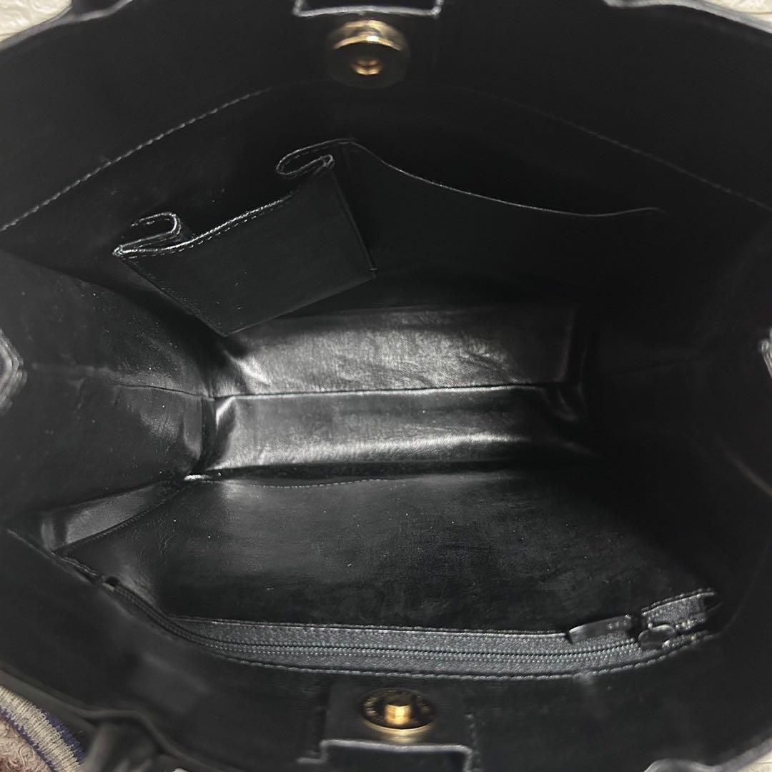 【美品】 WAKO ブラックフォーマル ハンドバッグ レザー ターンロック