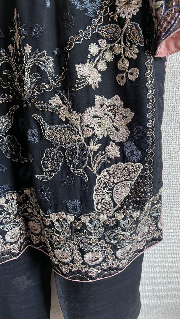 ワンピース Luxury embroidered chiffon Black Dress