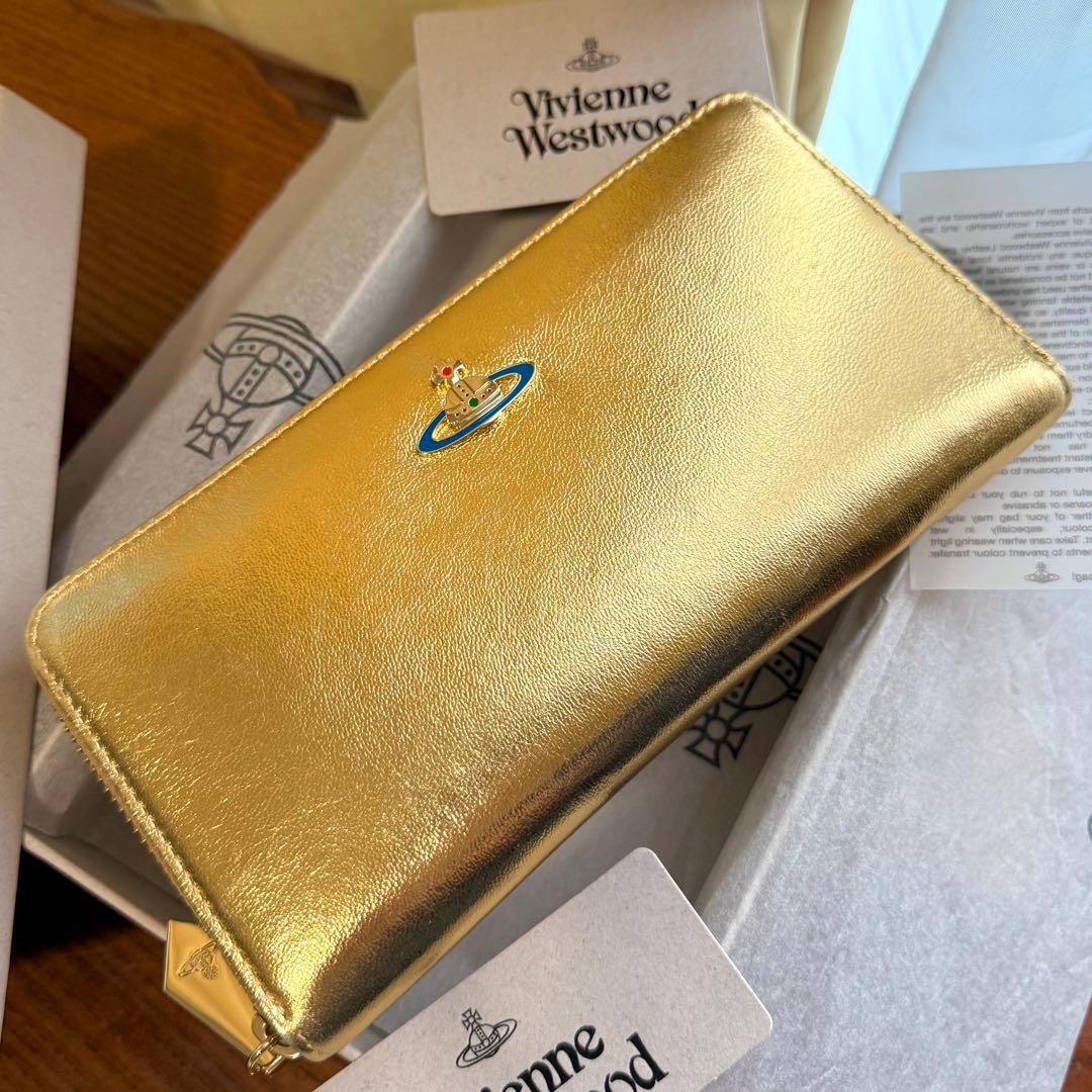 ゴールド長財布Vivienne