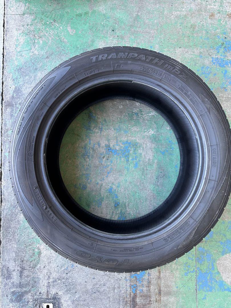 トーヨータイヤ235/50R18トランパスMPZ中古タイヤ４本