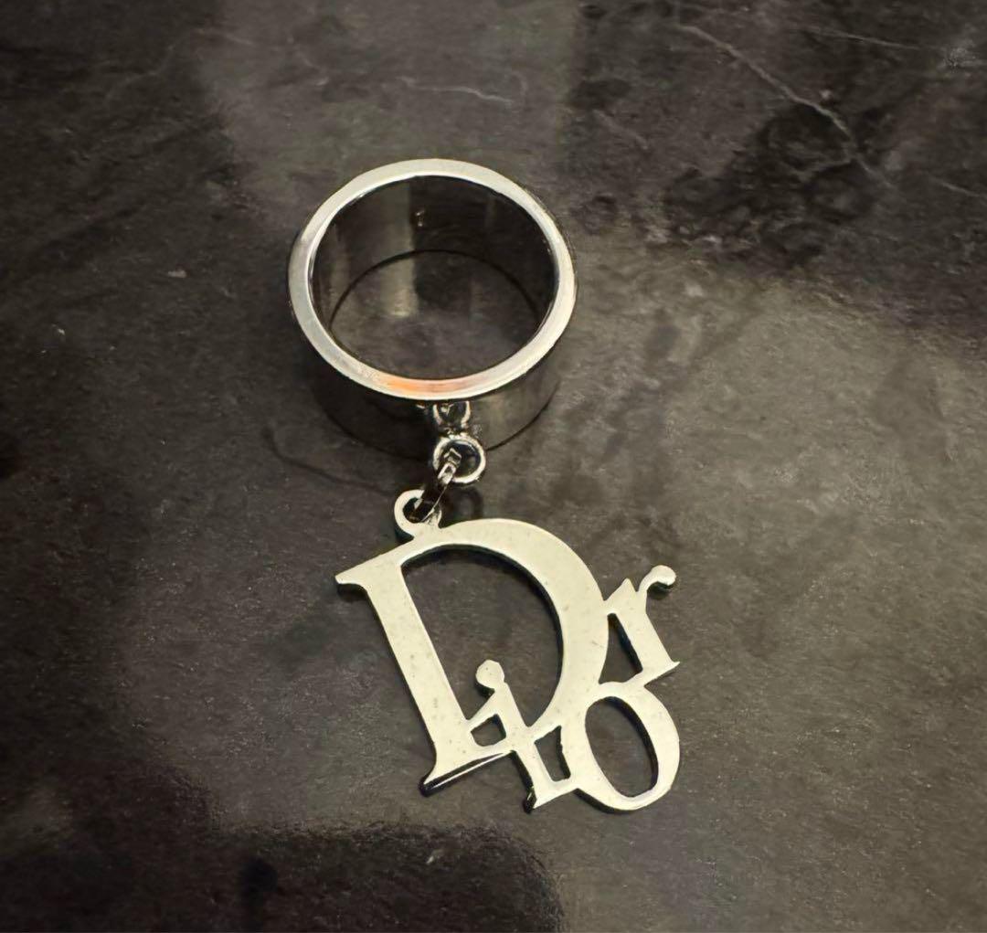Dior リング チャーム