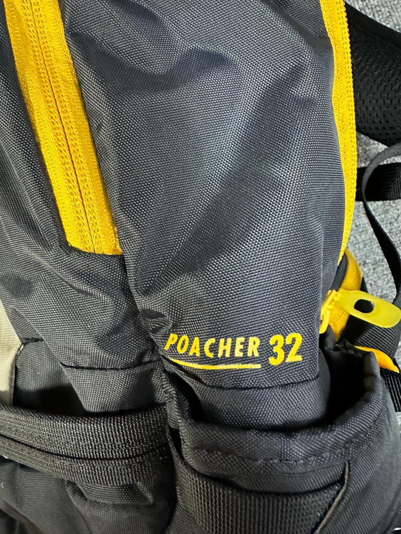 【しばっち】DAKINE TEAM POACHER 32L SAMMY