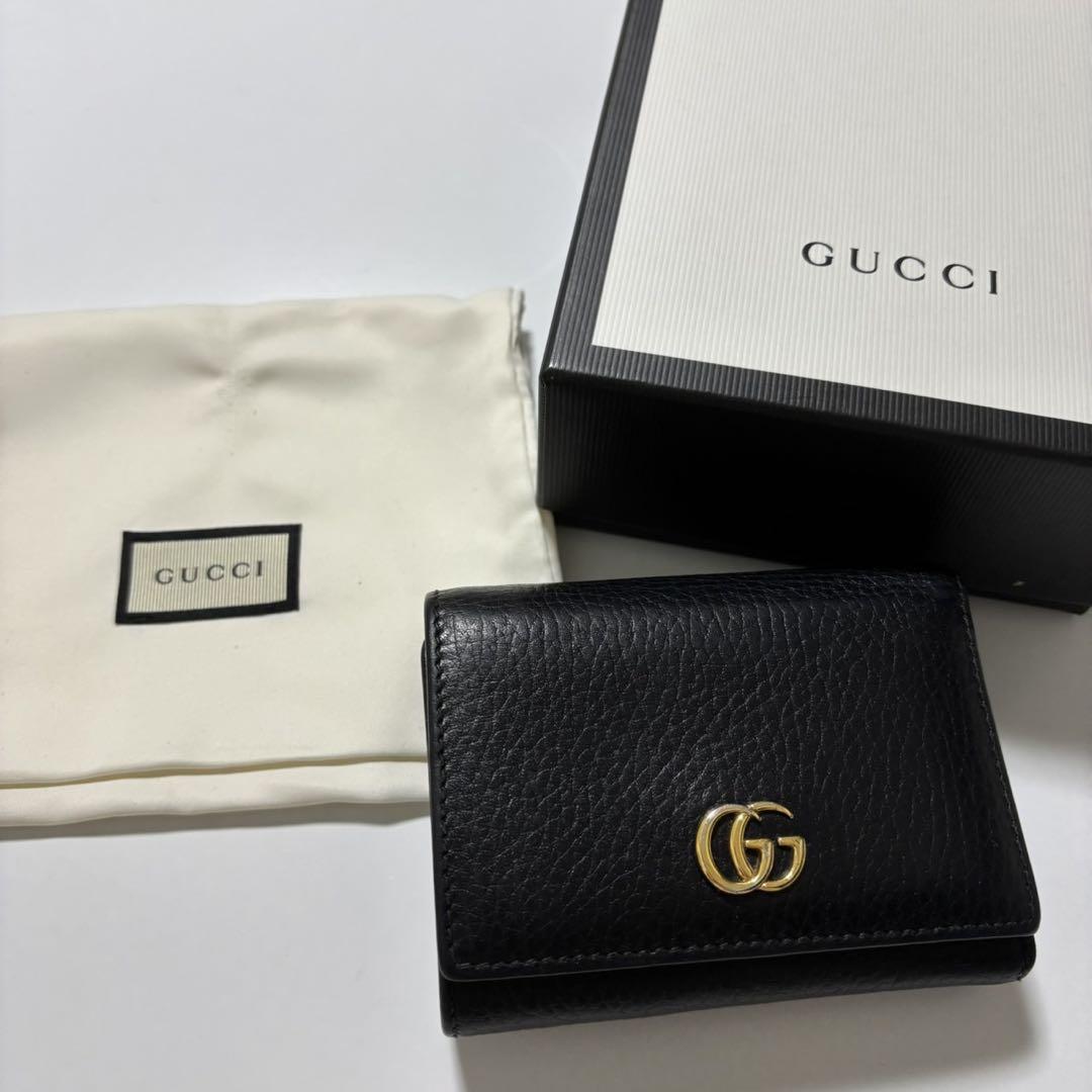 GUCCI 黒 レザー 三つ折り財布 GUCCI GGロゴ 三つ折り財布 黒