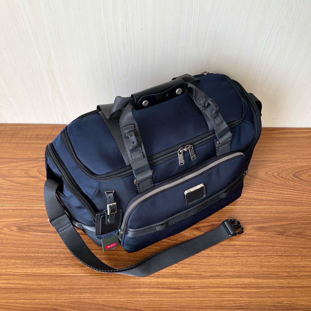 TUMI AlphaBravoトラベルバッグスポーツバッグ