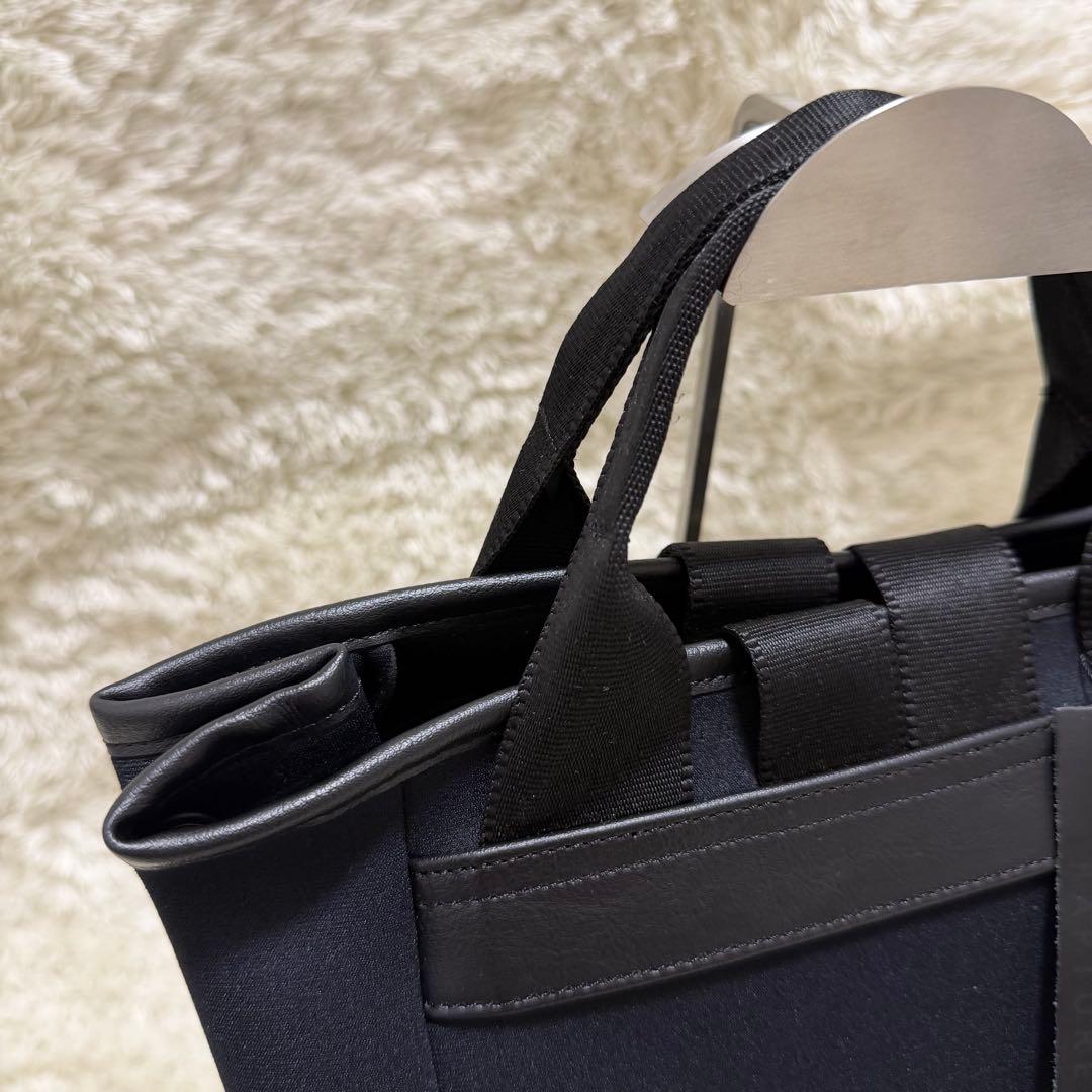 新品タグ付き✨ラプチャー ネイプルズラッフル2ウェイバックパック　フリル　黒