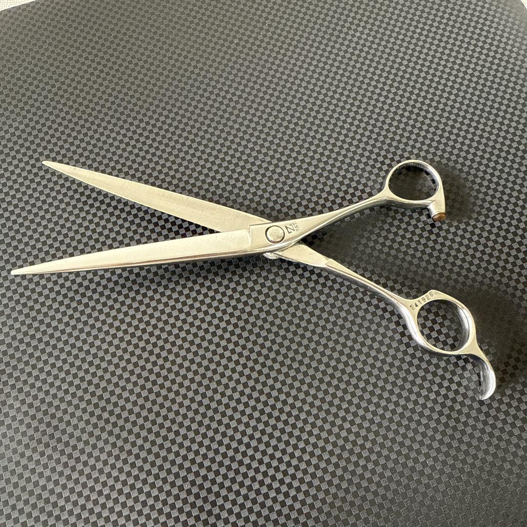 最高級☆理容☆プロ用鋏☆ハサミ☆ハイネッタ☆ZPAT☆両剣型☆美品！