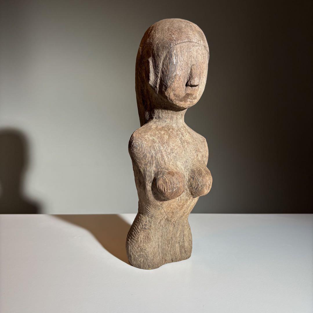木彫りの女性の胸像 プリミティブアート 現代芸術 オブジェ 置物 フォークアート
