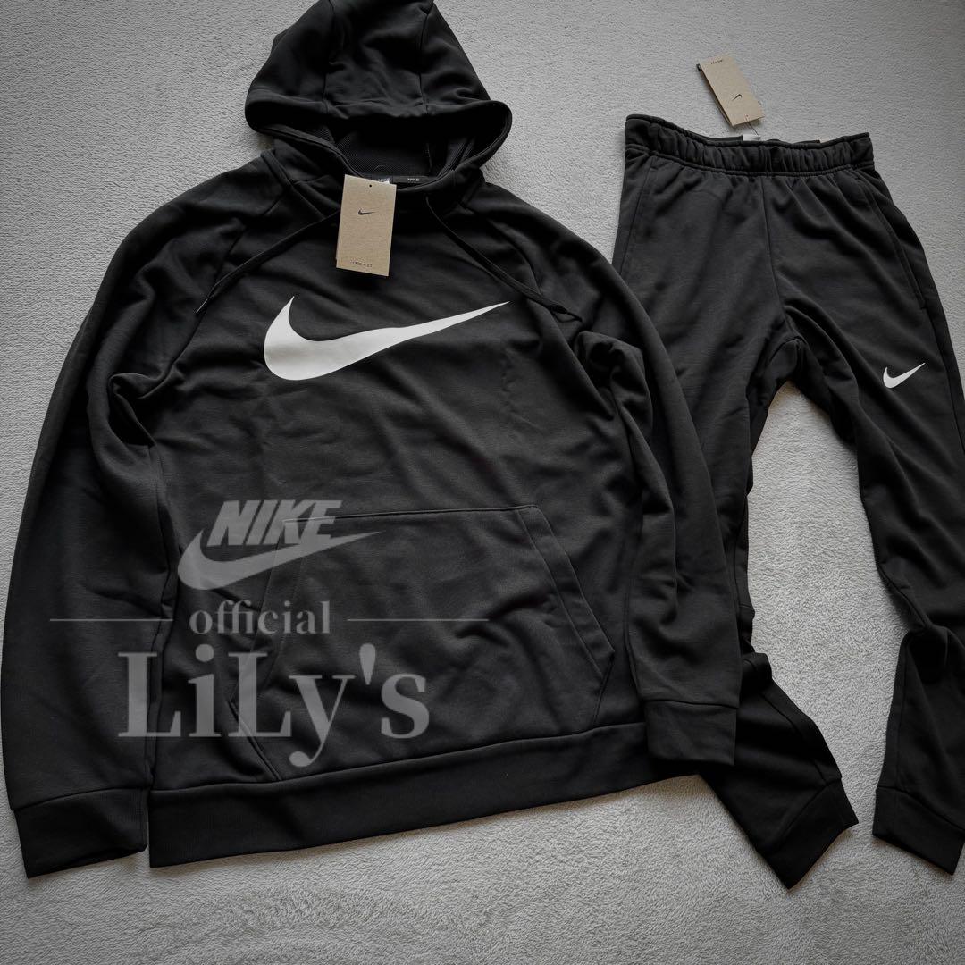 新品　ナイキ上下セットアップ　Ｓサイズ　スウォッシュ　NIKE　黒✖︎白