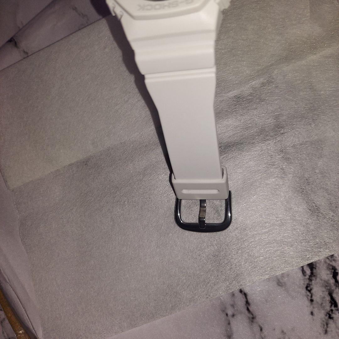 ☆極美品☆CASIO　G-SHOCK GMA-P2100-7AJF　 白 腕時計