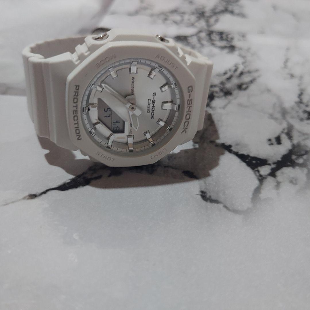 ☆極美品☆CASIO　G-SHOCK GMA-P2100-7AJF　 白 腕時計