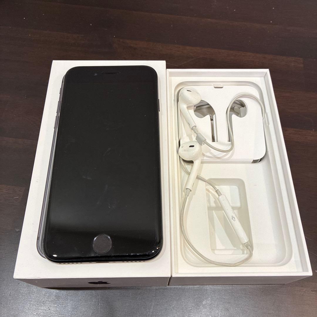 Apple iPhone SE2ブラック イヤフォン付き