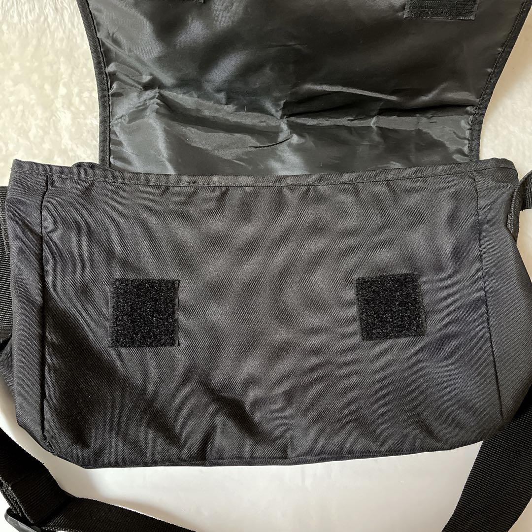 ポロラルフローレン　メッセンジャーバッグ　ロゴ刺繍　ブラック　ショルダーバッグ
