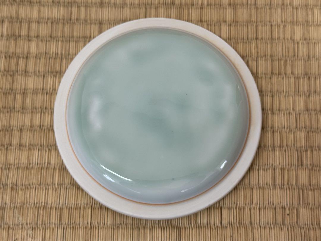 青磁 捻梅水指 背戸窯 梅峰 造 共箱 茶道具 茶器 棚物 工芸品