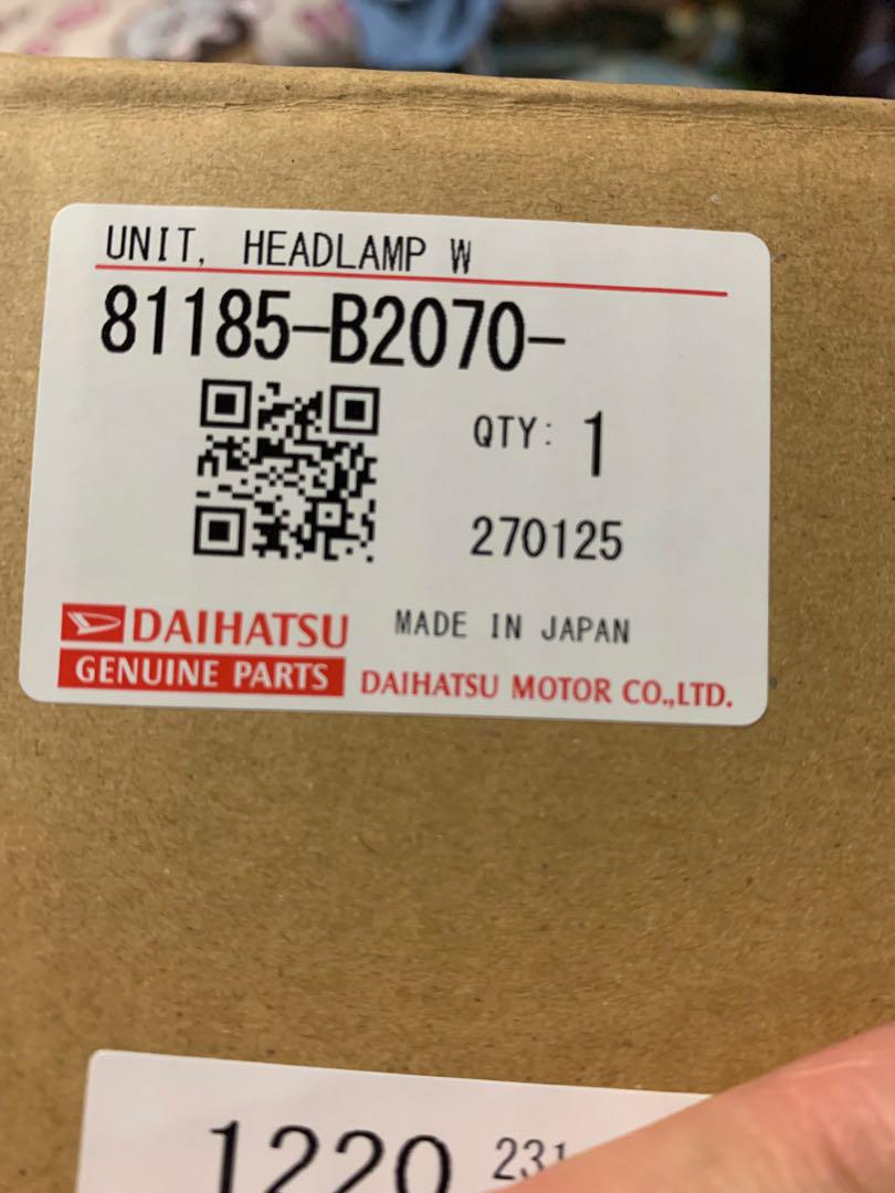 タントカスタム　ヘッドライト左右セット