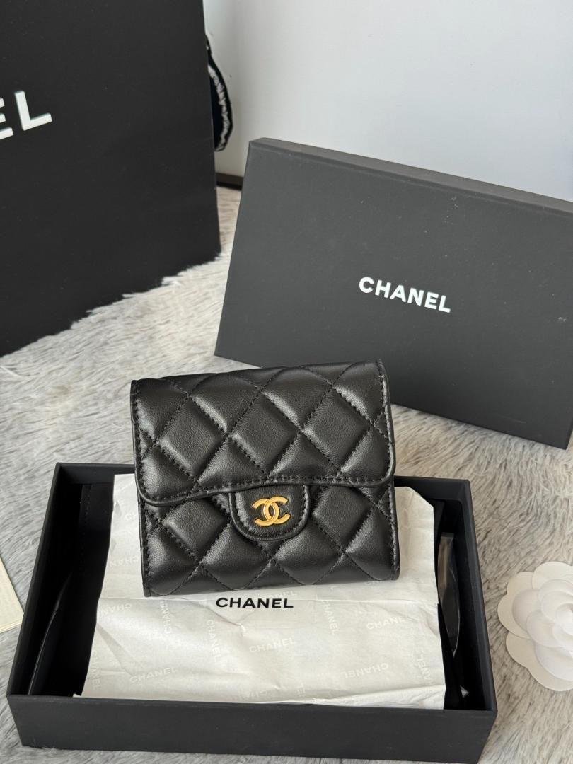 CHANEL ブラック 三つ折り財布 - メルカリ