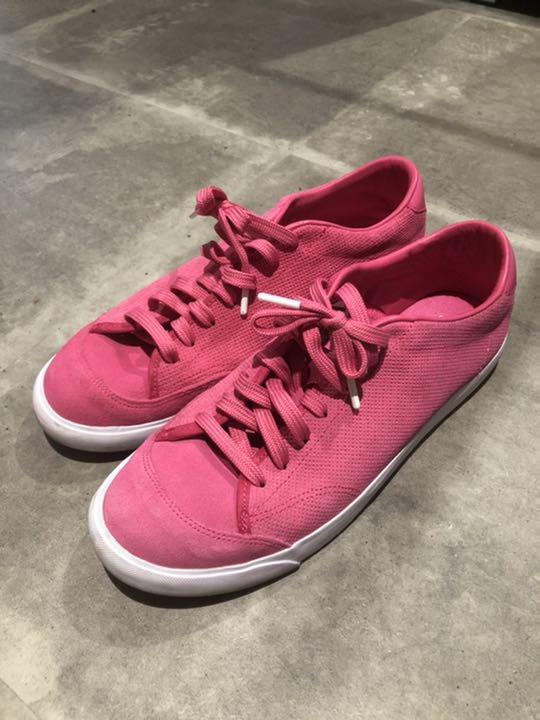 メルカリ Nike ナイキ スニーカー 27 5cm ピンク系 ナイキ 3 100 中古や未使用のフリマ メルカリ Nike ナイキ スニーカー 27 5cm ピンク系 ナイキ 3 100 中古や未使用のフリマ