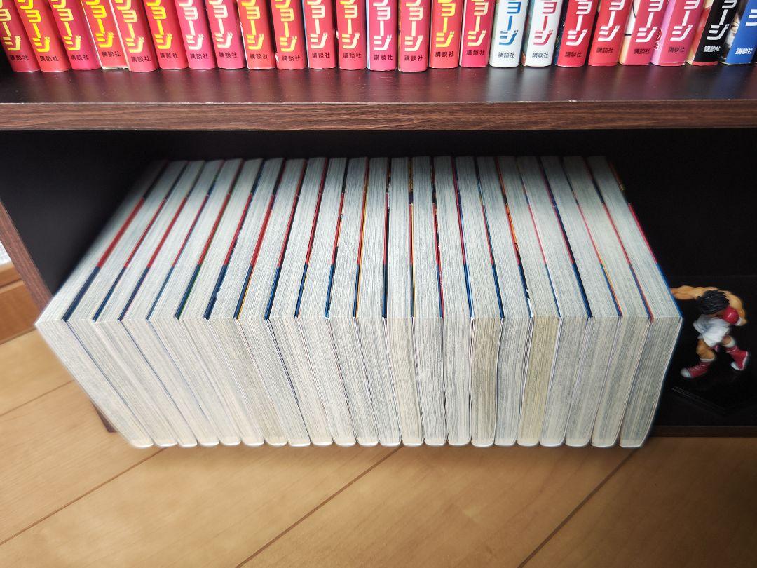 【送料無料】はじめの一歩　全巻　1巻〜141巻　セット　100巻記念フィギュア付