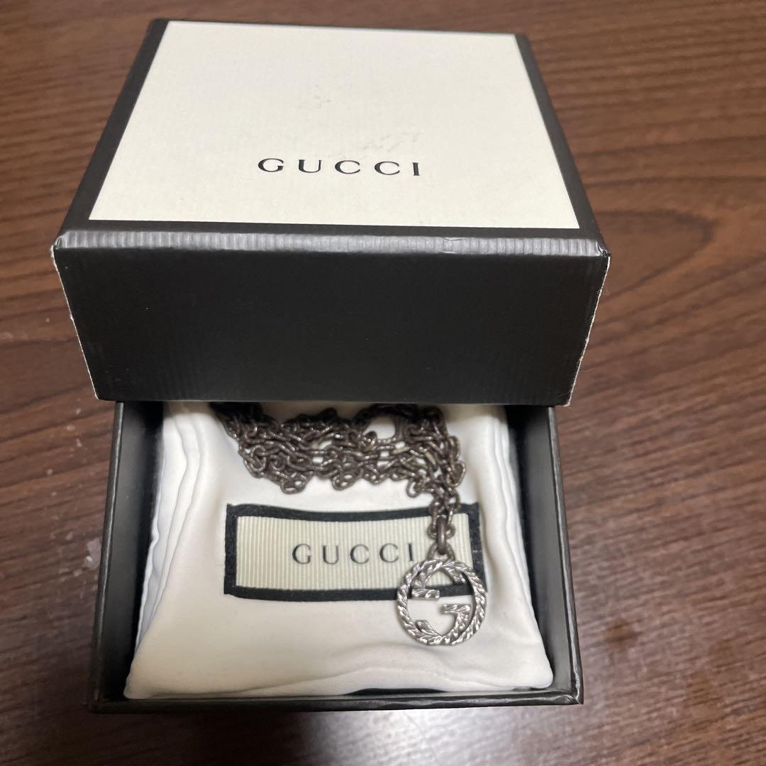 GUCCIネックレス