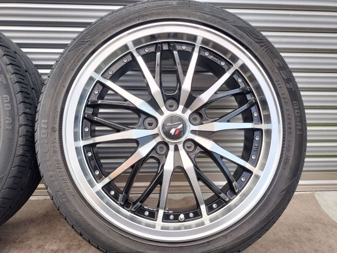 プレシャス 18×7J 5H/114.3 215/45R18