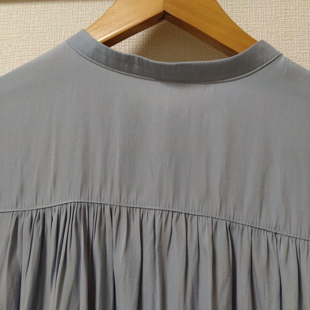 COLLAGE GALLARDAGALANTE パウダーサテンブラウス