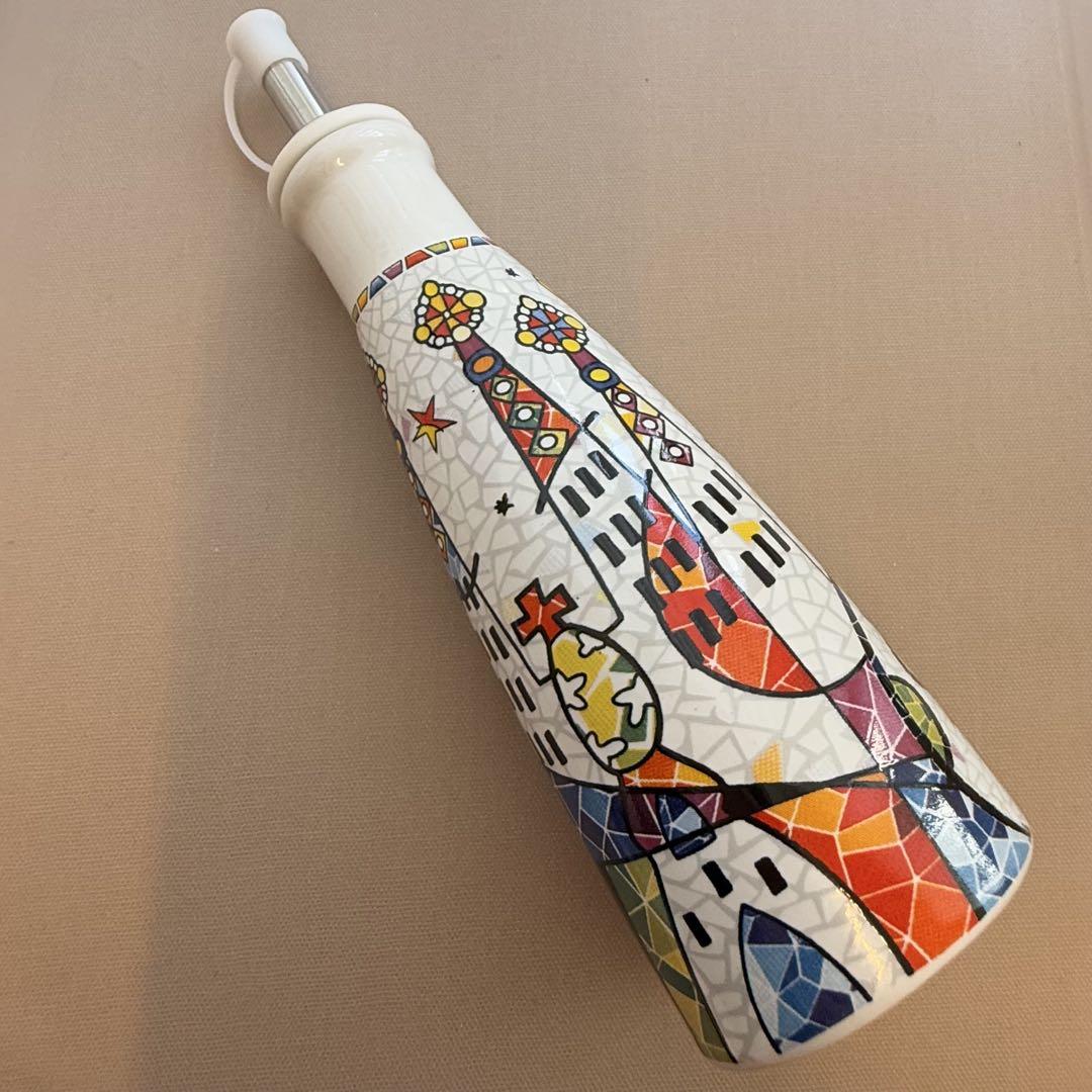スペイン　陶器　オイル差し　オリーブオイル　サグラダファミリア