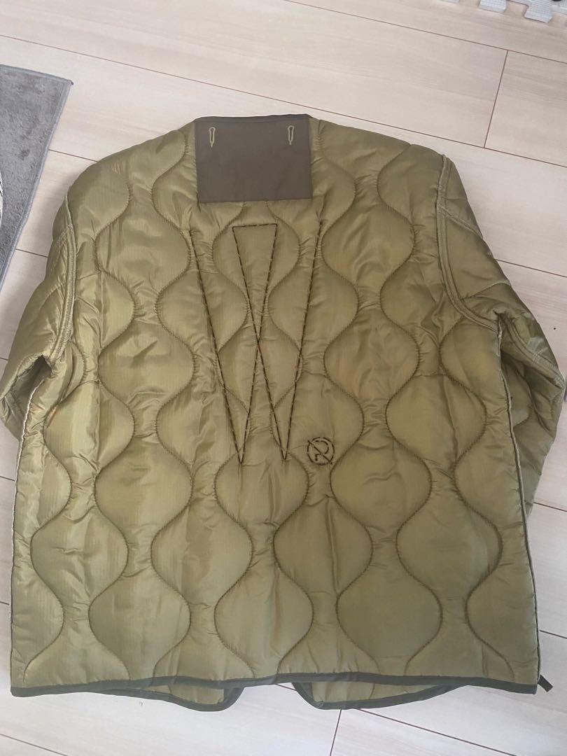 | Jacket