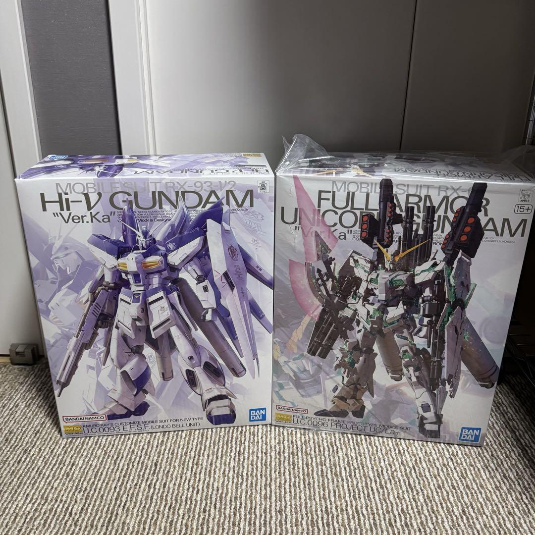 MG hi νガンダム　＆　MG フルアーマーユニコーン