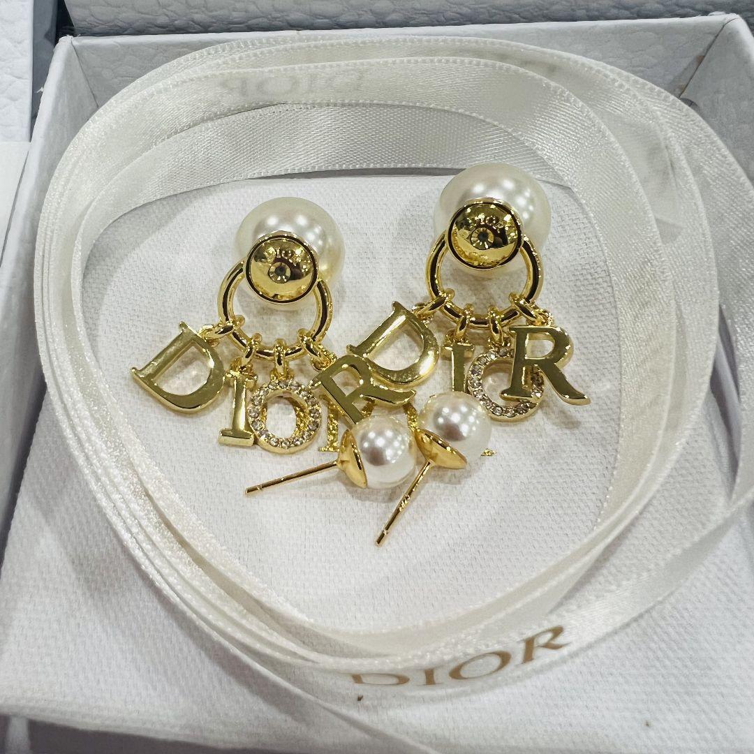 ブランド ピアスディオール パールピアス G5FL8-m67881545128 ┗なので