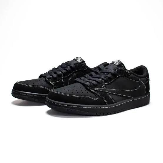 Travis Scott  Jordan 1 Black Phantom
