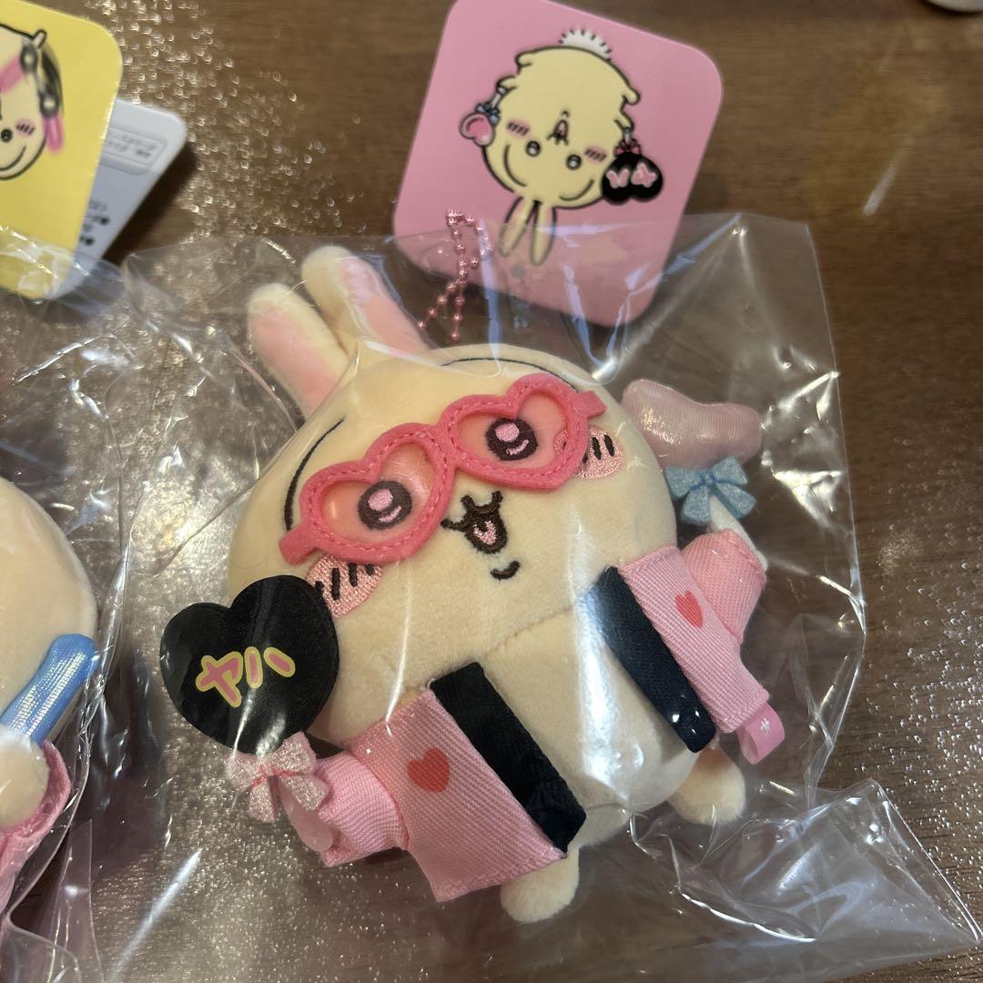 新品未使用　ちいかわ　オタ活　うさぎマスコット　ペンライト　うちわ　2点セット
