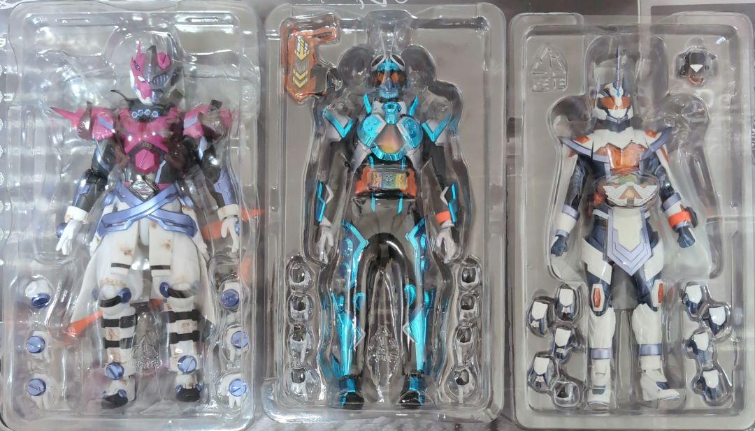 S.h.Figuarts仮面ライダーガッチャード