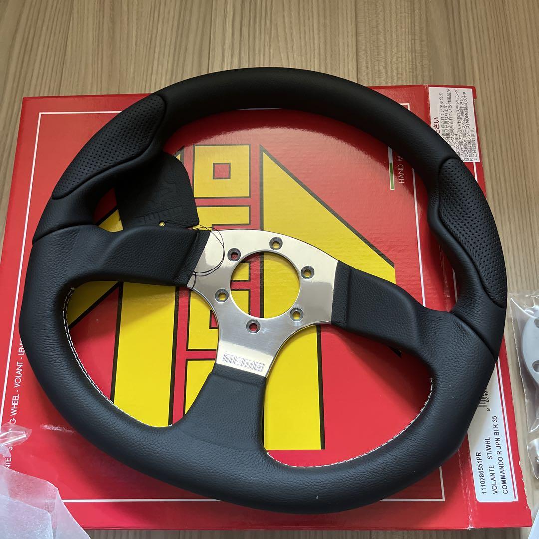 モモステアリング　コマンド2 アール　新品