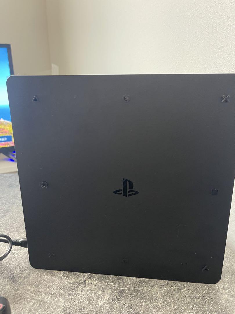 PlayStation 4 本体 ブラック