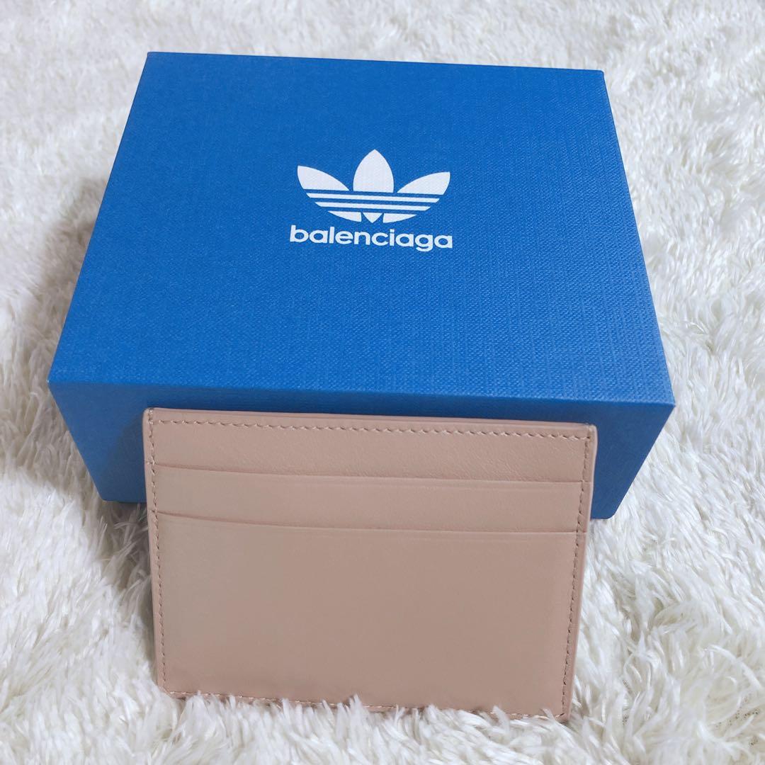 バレンシアガ　カードケース　イタリア製　新品未使用品　定価41.000円