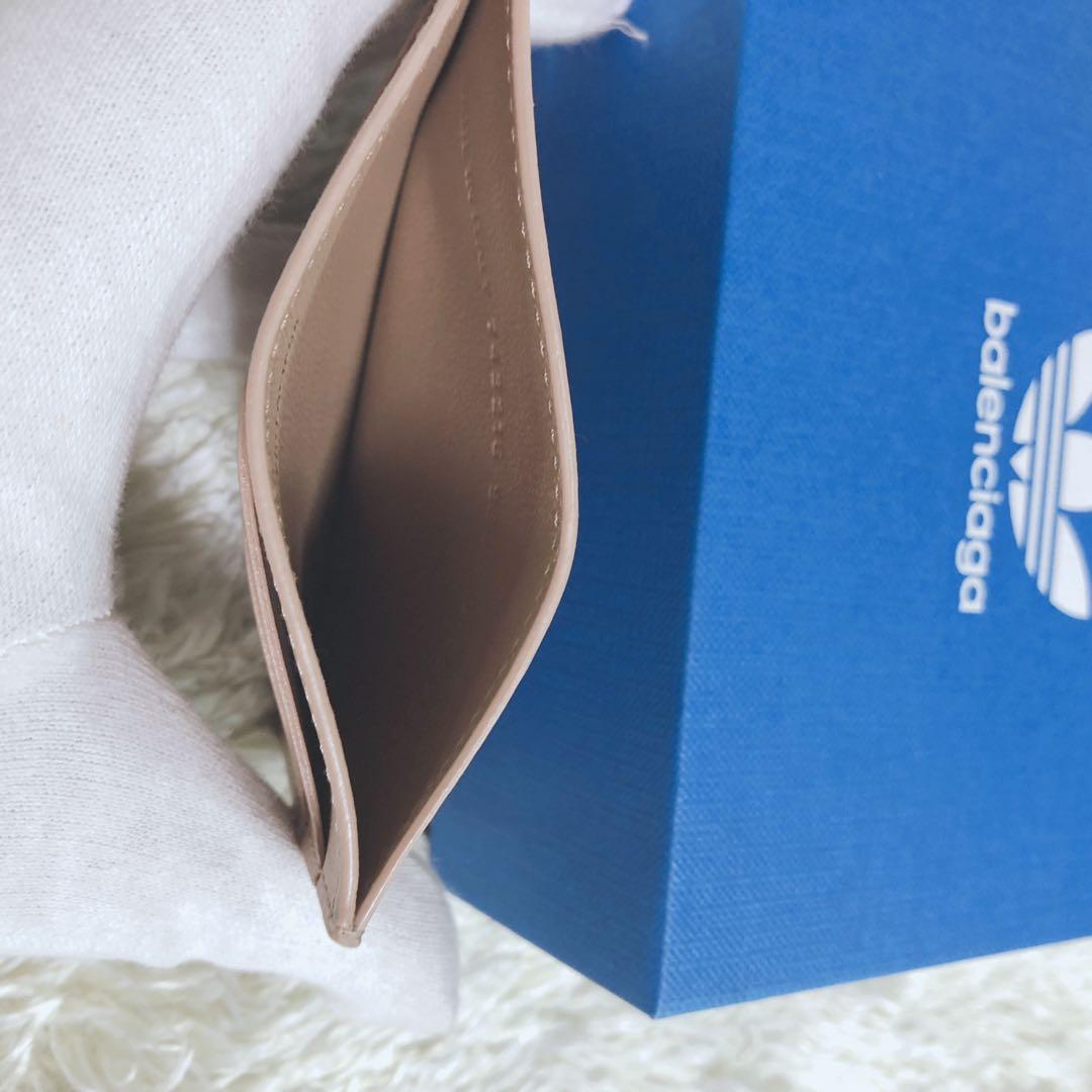 バレンシアガ　カードケース　イタリア製　新品未使用品　定価41.000円