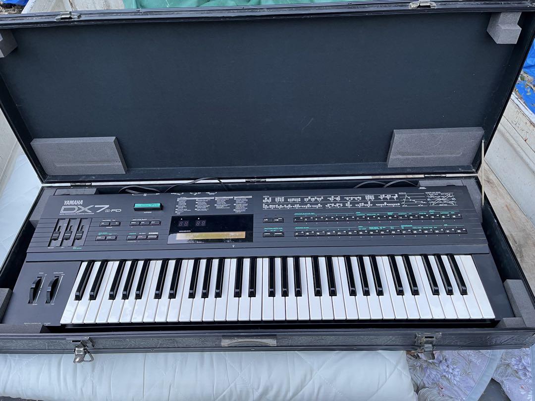 YAMAHA ピアノキーボードケース付き