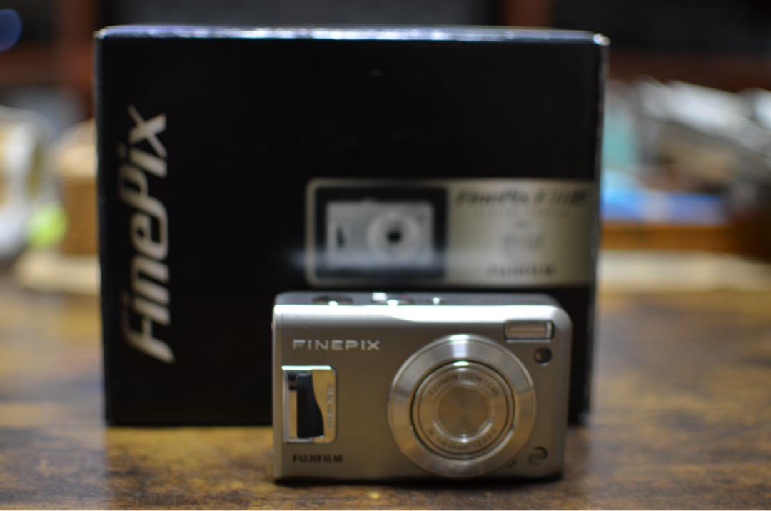 デジタルカメラ FUJIFILM FinePix F31fd
