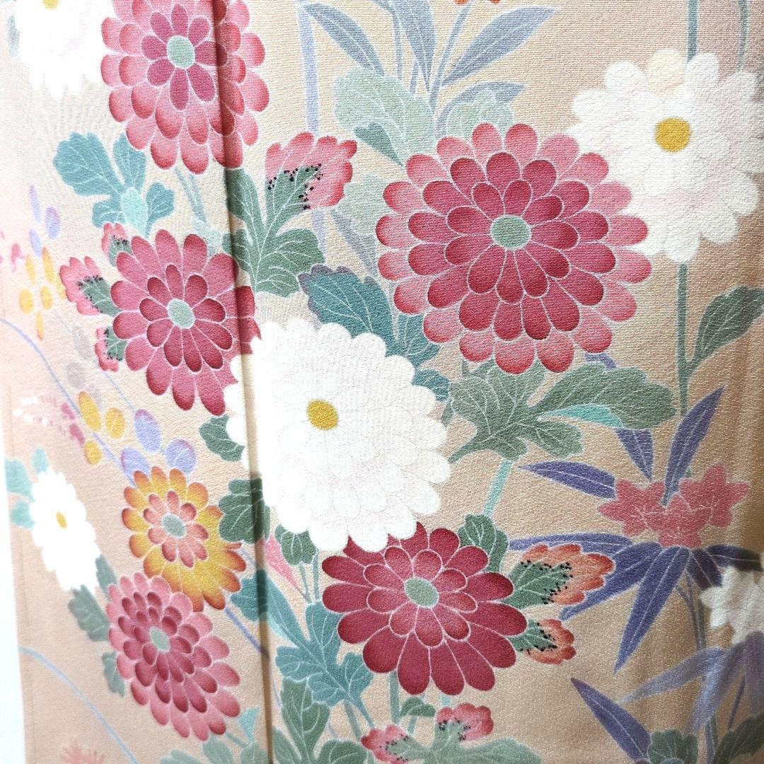 高級訪問着 落款 作家物 菊文 洗柿色 加賀友禅 袖裾しつけ糸付き くすみピンク 高級訪問着 落款 作家物 菊文 洗柿色 加賀友禅 袖裾しつけ糸付き くすみピンク