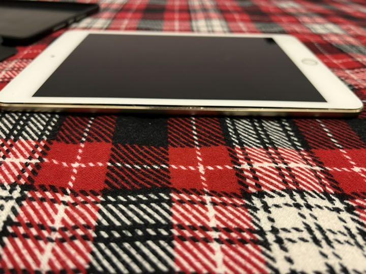 新作入荷安い iPad mini4 Wi-Fi 128GB ゴールド ジャンク VXRdL-m67946888875 人気新作登場