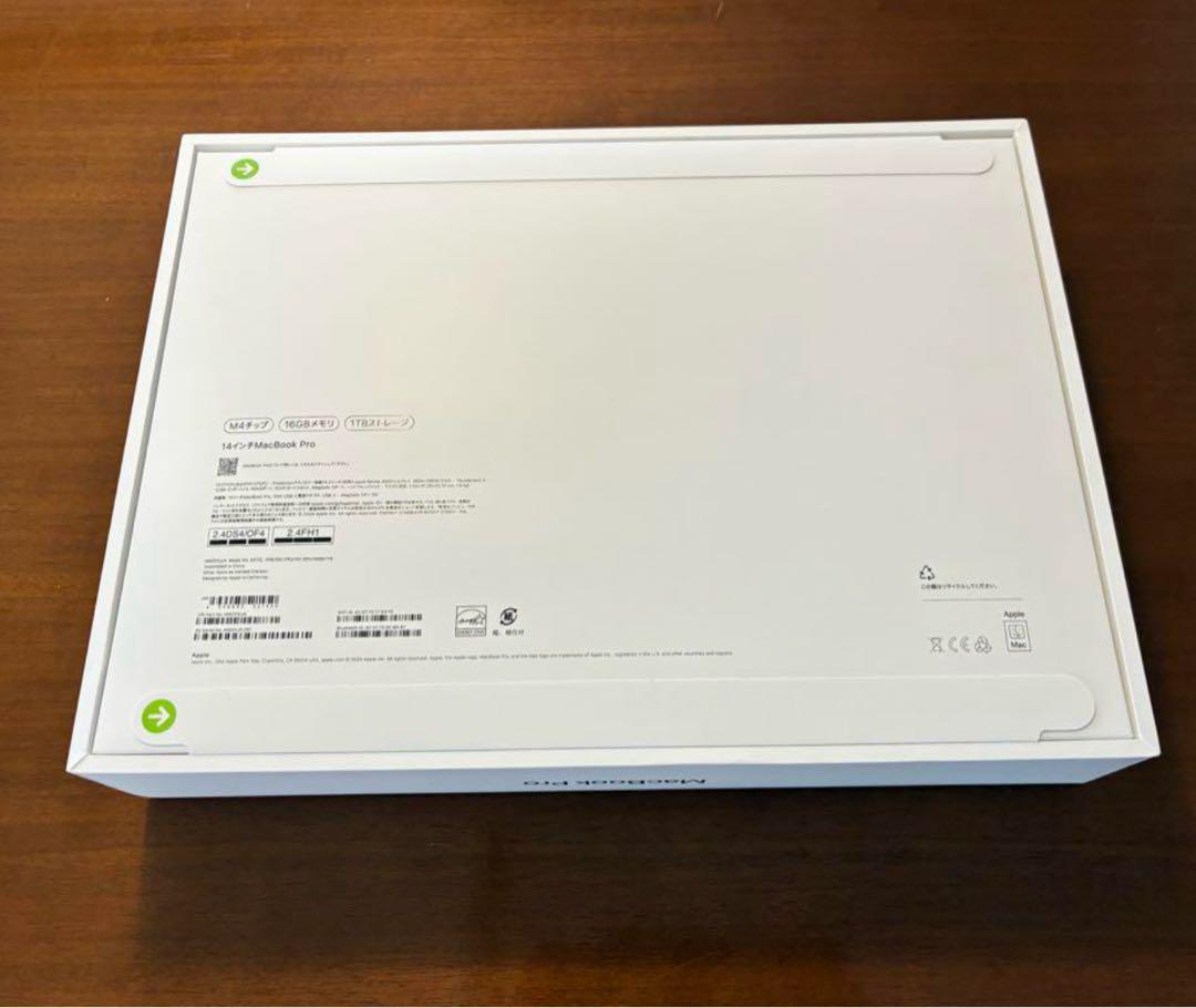 MacBook本体 MacBook Pro m4 16gb 500gb