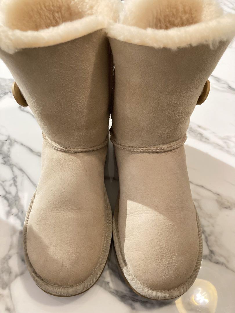 一度使用のみ】アグ UGG ベイリーボタン 23cm ムートンブーツ
