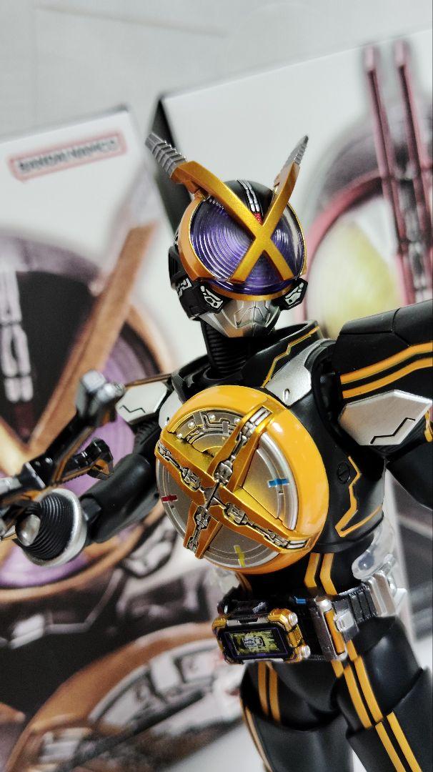 仮面ライダーファイズ　真骨彫製法　shフィギュアーツ
