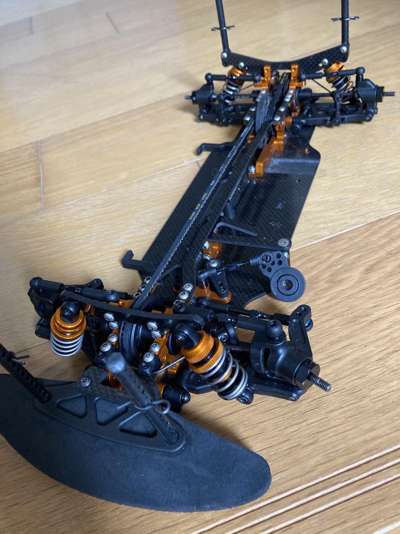 1/10ハイエンドツーリングカーXRAY T4