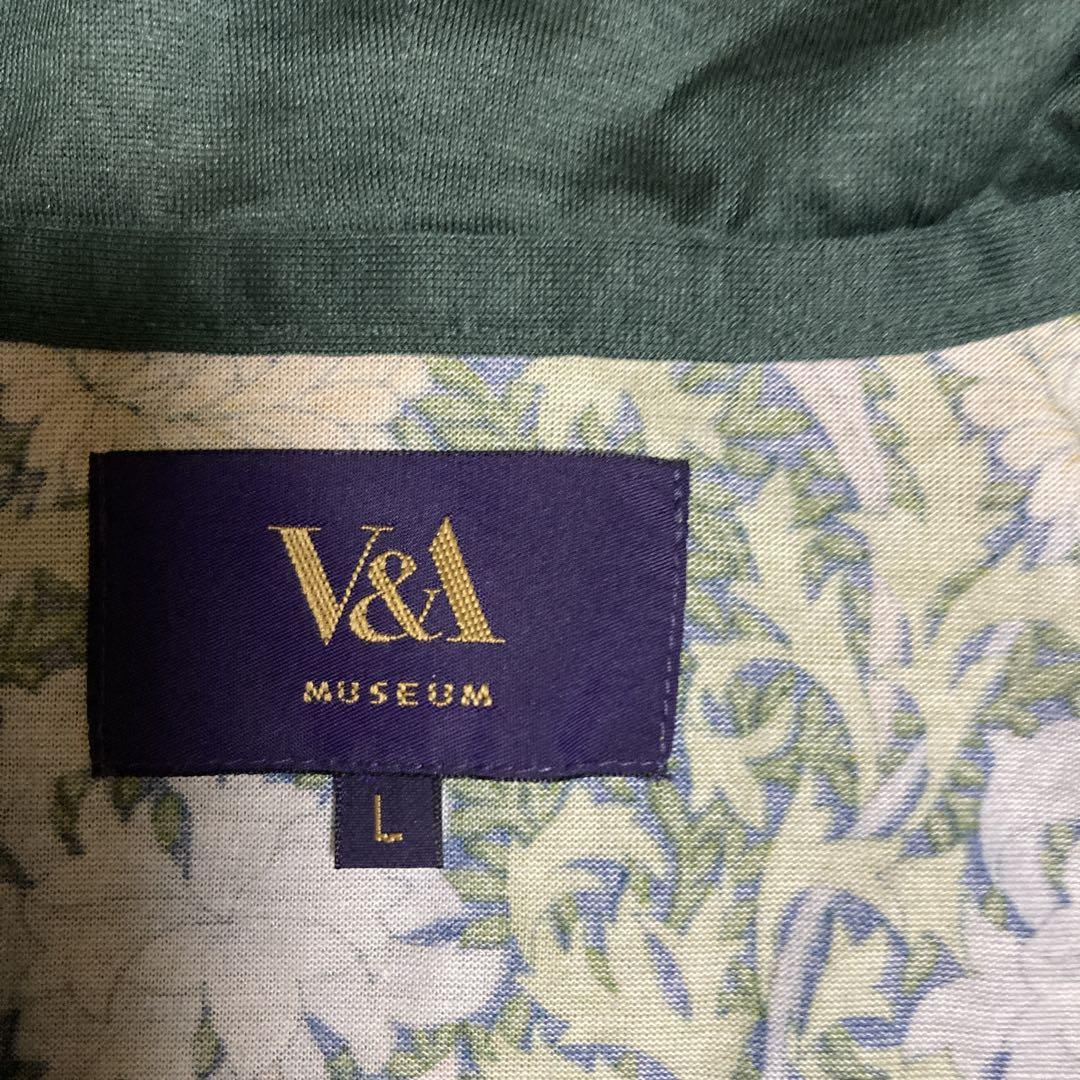 V&A MUSEUM 花柄マウンテンパーカー L