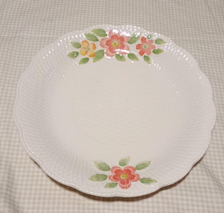 昭和レトロ　ヴィンテージ　ノリタケ NT 日本陶器　花柄の白い大皿　　中古品