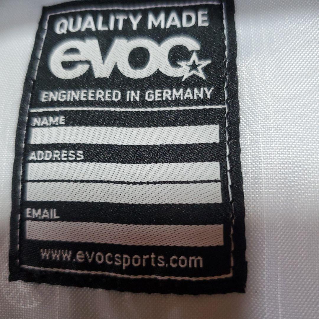 evoc 　リュック　新品