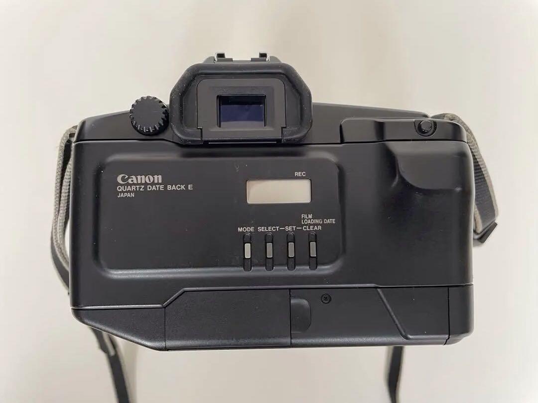 CANON EOS650 フィルムカメラ／ストロボ付き CANON EOS650 フィルムカメラ／ストロボ付き低 価格 通販