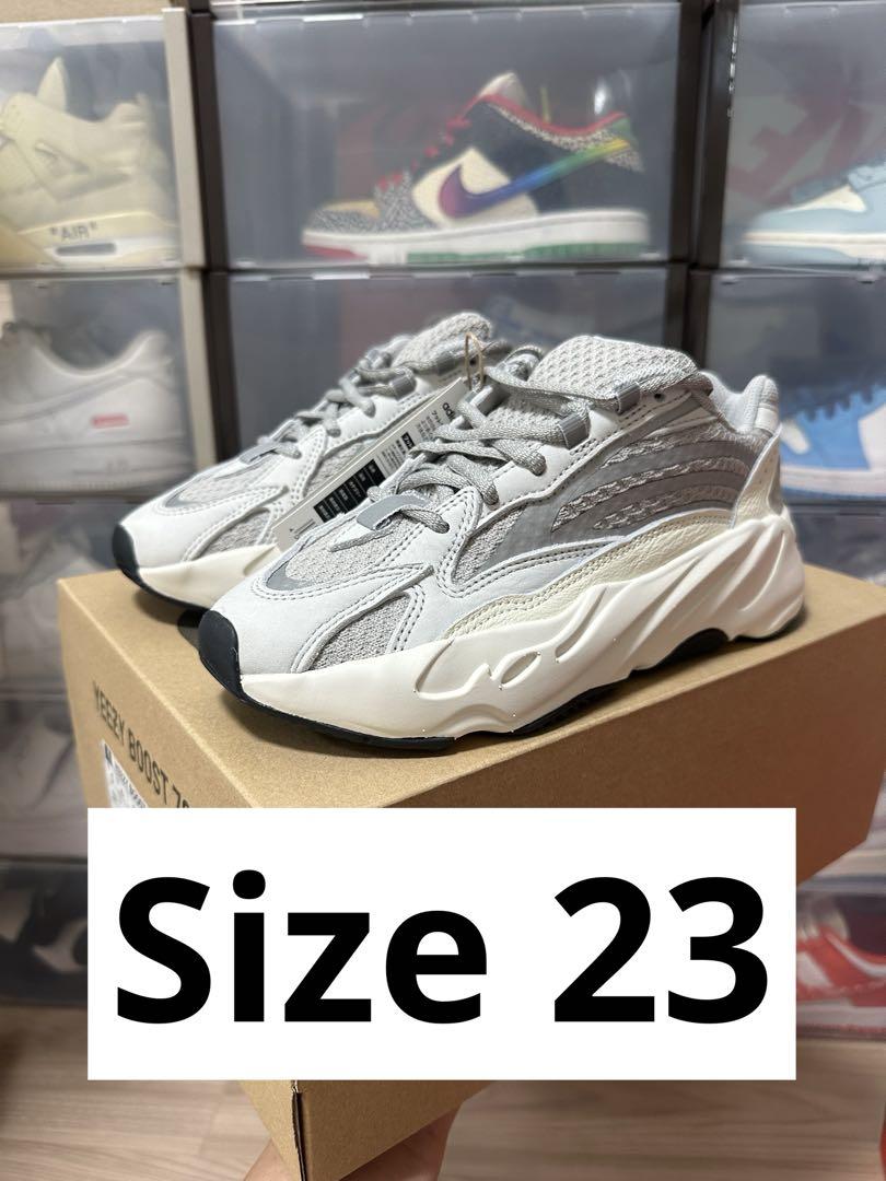 靴 adidas YEEZY BOOST 700 static Adidas Yeezy Boost 700 V2 - Static
