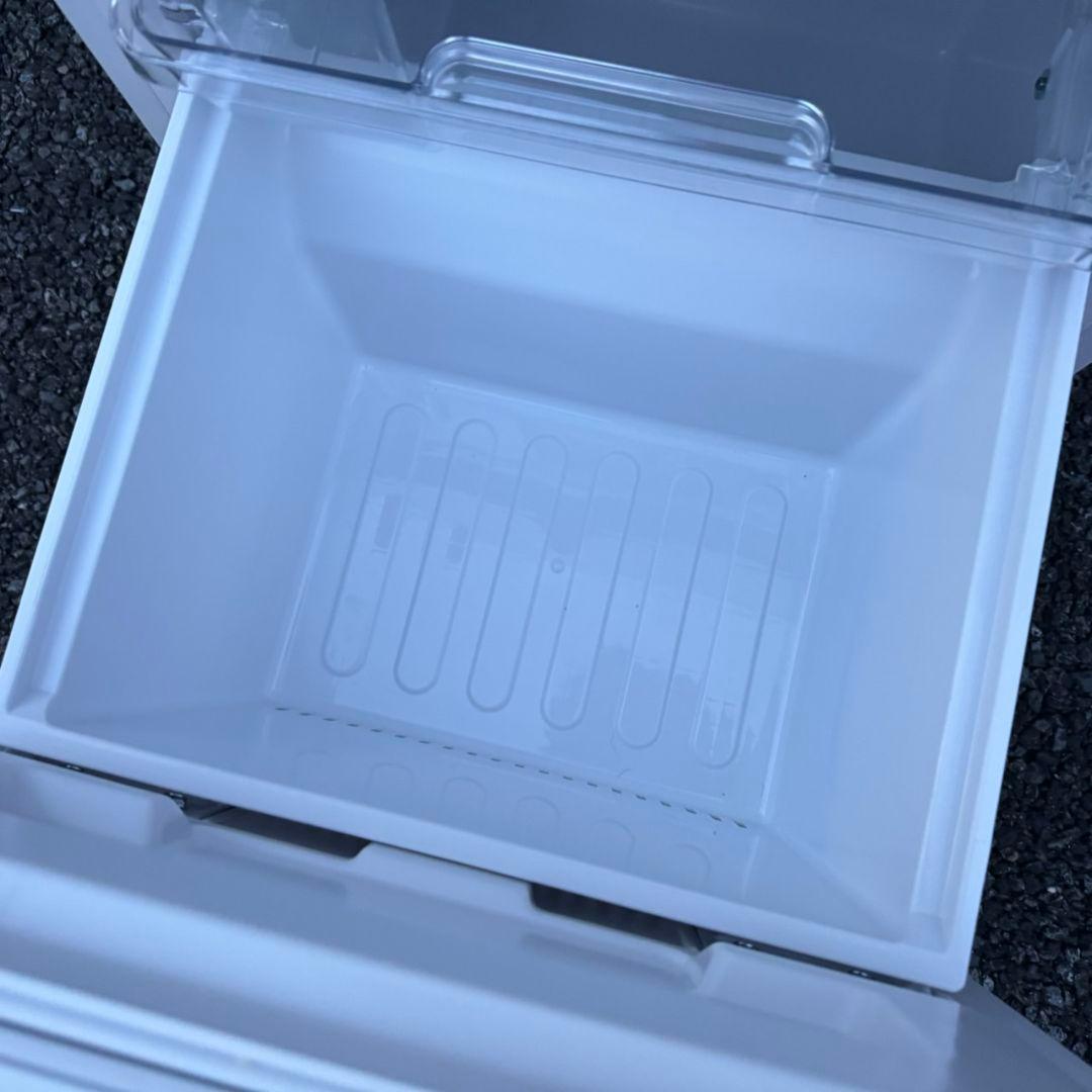 T115★2023年製★シャープ　冷蔵庫　右、左開き　マットホワイト